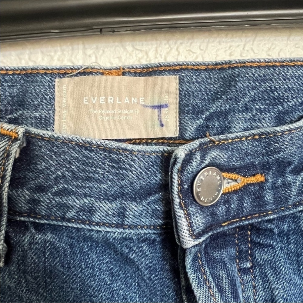 Everlane The Relaxed Straight Fit Organic Cotton Jeans - Picture 8 of 12